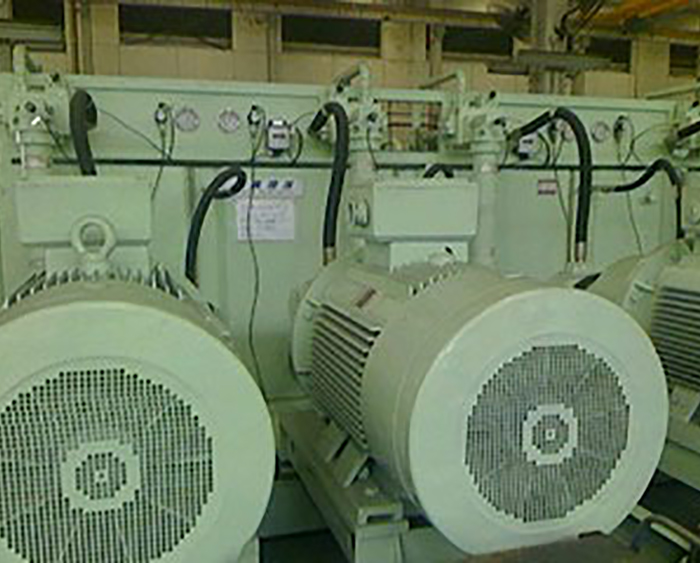 Vertical mill pressurization station