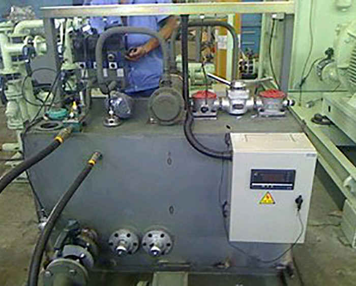 Vertical mill pressurization station